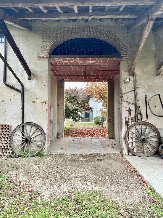 Вилла Affascinante Casale Brambilla Vicino Pavia San Zenone al Po Экстерьер фото